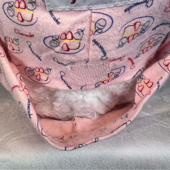 Herrington Teddy Bear Cheesecake Factory with Pajamas Tag White Pink - Picture 10 of 11